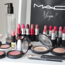 MAC Makeup Giveaway